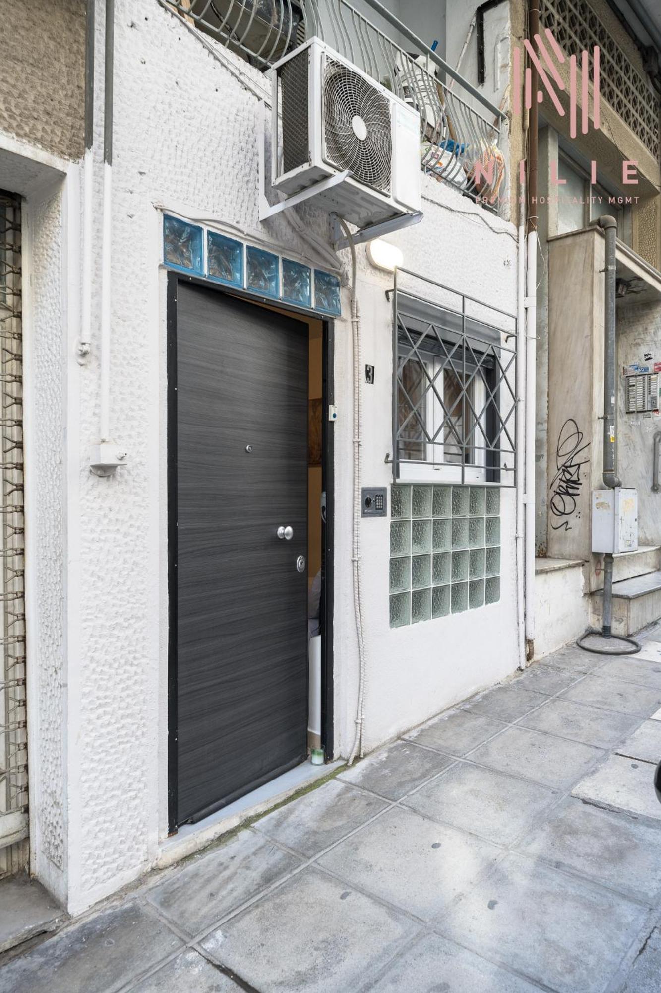 Iris Studio Center Thessaloniki Exterior photo
